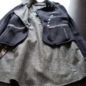 Lady's 2 piece outfit